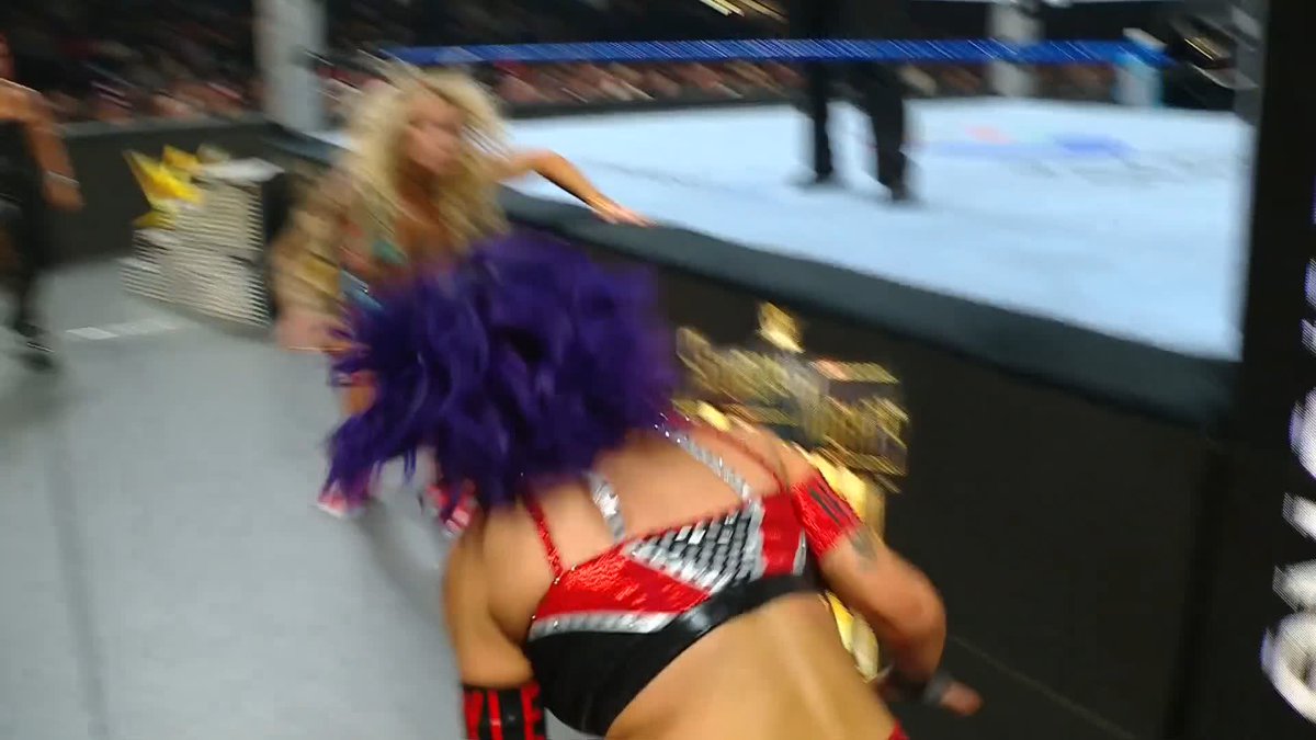 The action is moving fast between Sol Ruca and Bayley 👊