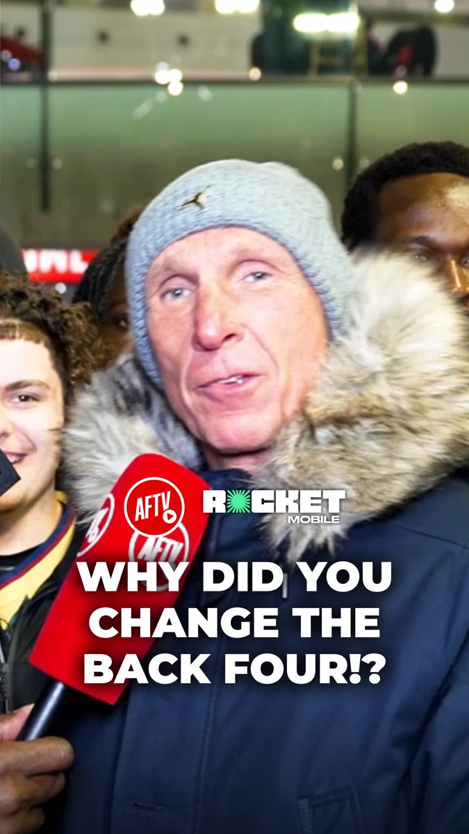 Lee's 𝐅𝐔𝐌𝐈𝐍𝐆 with Arteta decision to change up the back four! 😡 Get unlimited data, calls, and texts for just £16 a month! Switch now to Rocket Mobile 👉 #ad UK only. T&amp;Cs apply. #FanCams