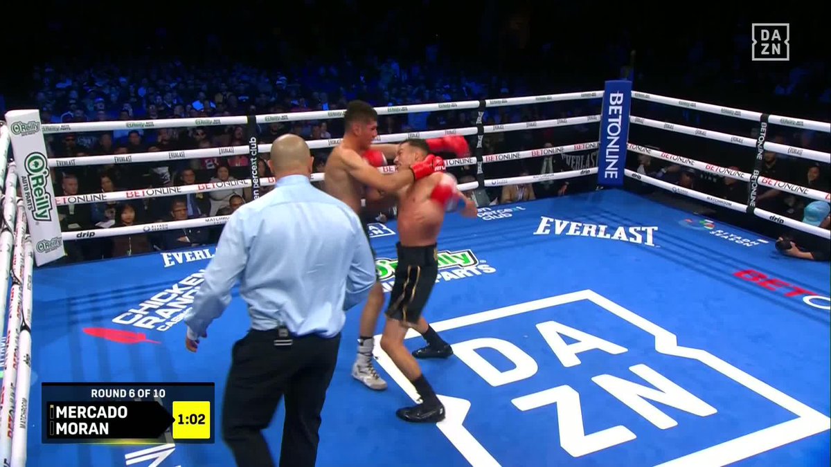 Mercado with the KO 👊🔥 #PachecoSadjo | LIVE NOW | LIVE on DAZN ⬛