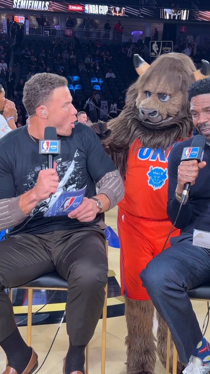 Blake getting all types of surprises courtside 🤣 #NBAonPrime