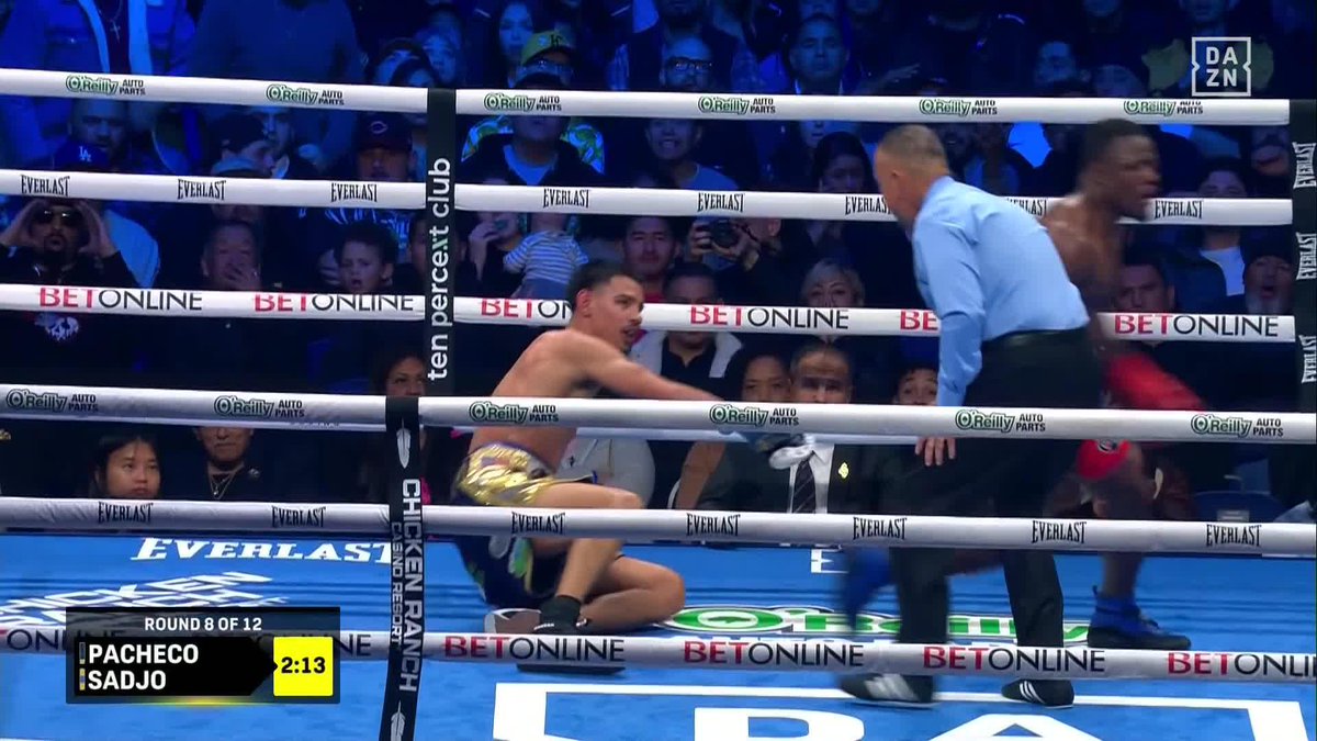Sadjo DROPS Pacheco in round 8! 😯👊 #PachecoSadjo | LIVE NOW | LIVE on DAZN ◾
