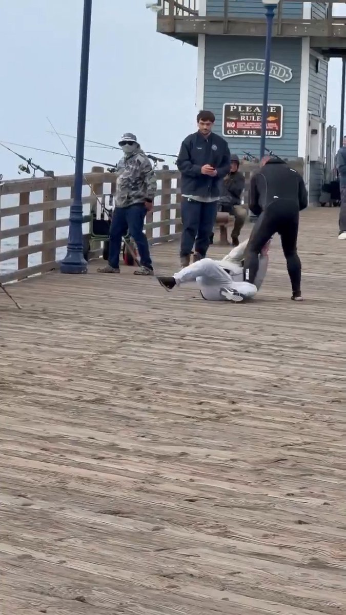 Fisherman in Oceanside, California attacked by a bloated seal
