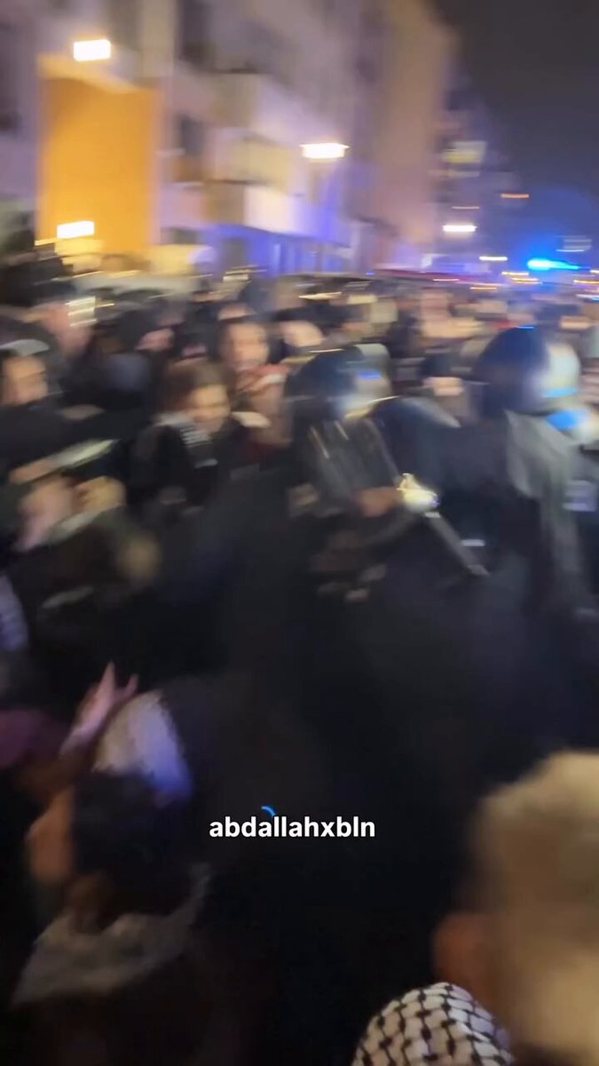 German normality: Berlin police violently attack pro-Palestinian protesters. Video footage shows officers deliberately aiming for faces and heads. Brutality in plain sight. And yes — this happened on 13.12. Also known as ACAB Day.