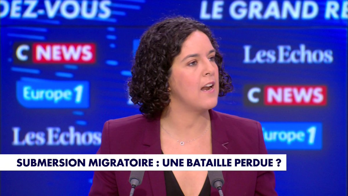 «Je suis fière que mon pays soit métissé», a déclaré Manon Aubry, la députée européenne LFI. Elle était invitée dans #LeGrandRDV et abordait la question migratoire.