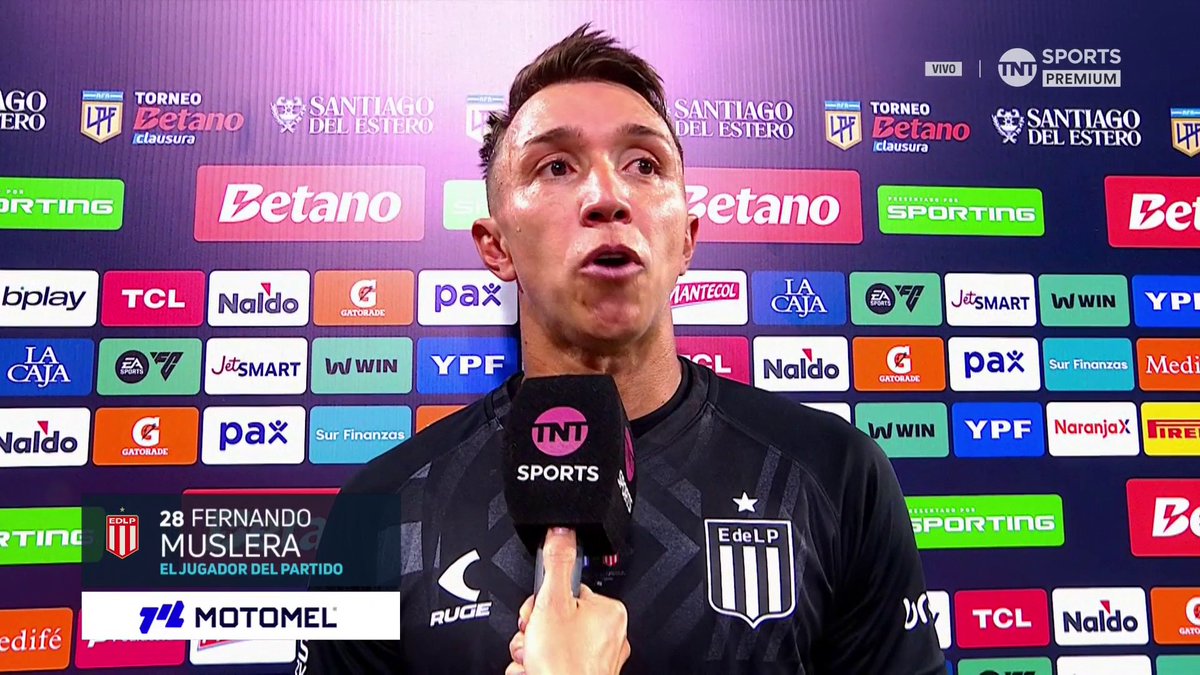 “Mi señora me dijo anda a donde te quieran y acá estoy” Fernando Muslera no firmó con Peñarol porque el contador Eduardo Zaidensztat le negó US$ 5.000 de contrato. ✍️| Fernando Muslera