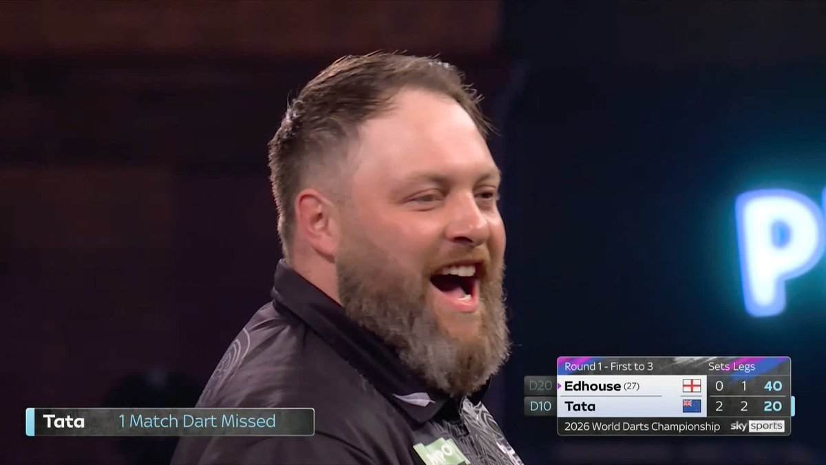 DREAM DEBUT FOR TATA! What a performance by Jonny Tata, as the Kiwi defeats former European Champion Ritchie Edhouse 3-0 in a whitewash victory on debut! 📺 #WCDarts | R1