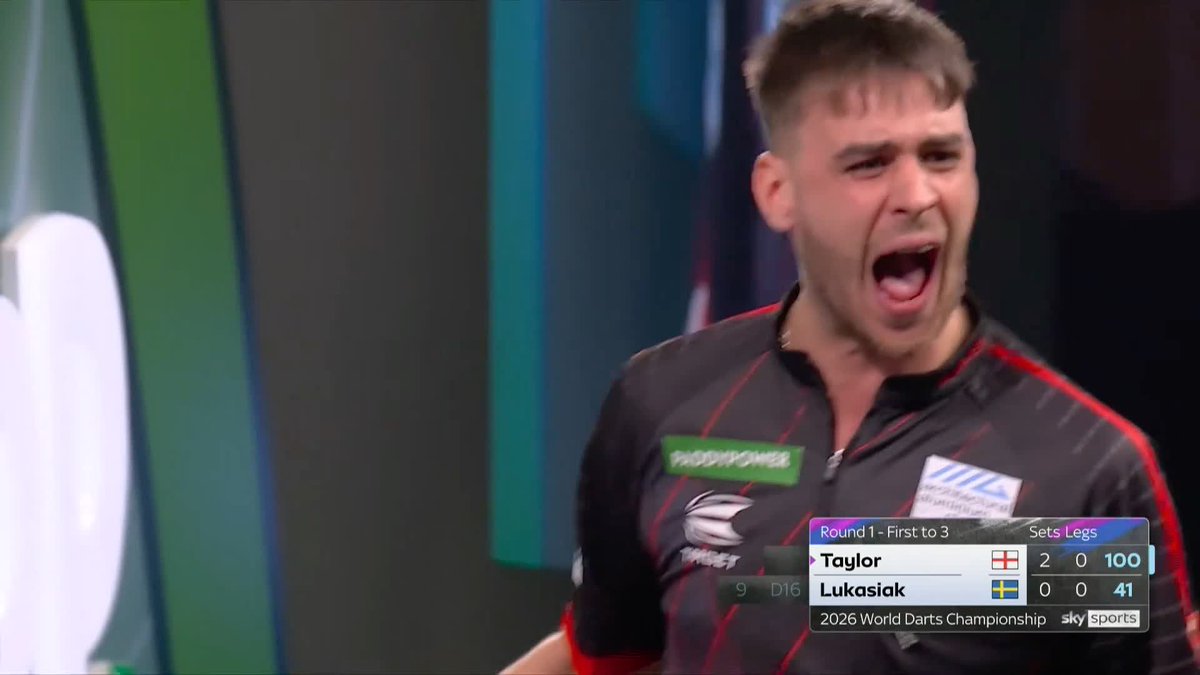 TOPS TOPS FOR THE TOWER 🗼 Lovely finish from Dom Taylor 😮💨 The 27-year-old is on a roll here, two legs away from his first Ally Pally win! 📺 #WCDarts | R1