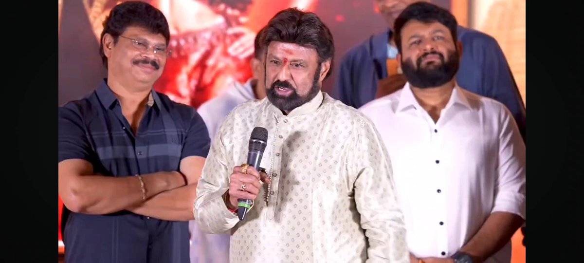 "ఏంట్రా.. ఏం చూసి బాలకృష్ణకు ఇంత పొగరు" అని చాలామంది అంటారు! "నన్ను చూసుకునే నాకు ఈ పదునైన పొగరు" అని నేనంటాను!! అలాగే "వీడికి అన్నీ తెలుసా" అనుకుంటారు! "నన్ను నేను తెలుసుకునే కంటే గొప్ప విద్య ఏముంటుంది" అంటూ సవాల్ గా నిలబడతాను!! -#NandamuriBalakrishna గారు #Akhanda2