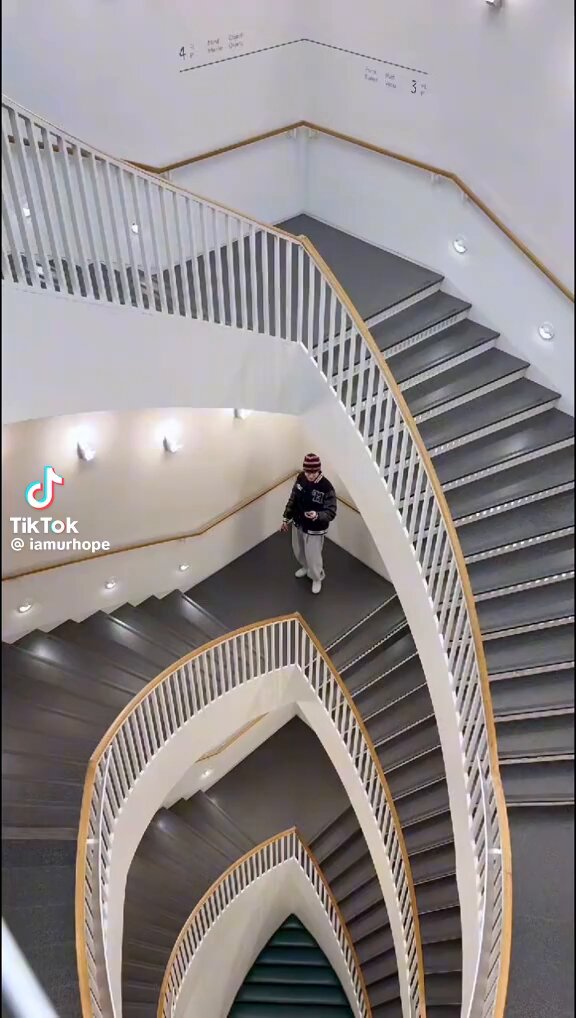 아픈데도 모나리자 틱톡 올려주신거바 ㅜㅜ