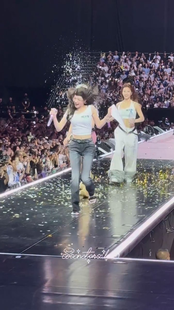 Sana getting chased and splashed so much by Jeongyeon 😭