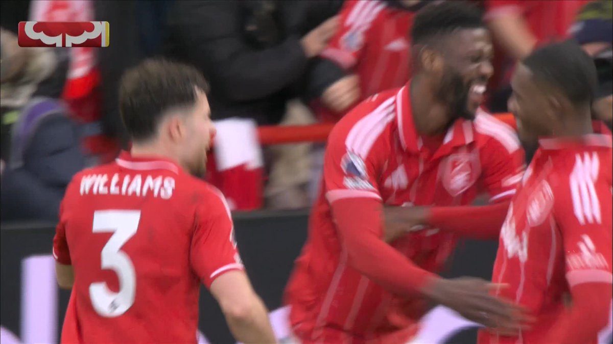 Callum Hudson-Odoi crosses the ball in but it goes over Vicario and straight in! 😮
