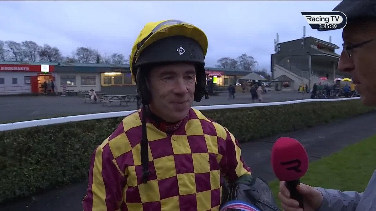 ๐ฃ๏ธ "It's lovely." Derek O Connor, as measured as he is in the saddle, is clearly a massive fan of Navan Racecourse bumper winner ๐๐ก ๐๐ฒ ๐๐จ๐ซ๐ ๐ฅ Sir Gerhard, Envoi Allen, Samcro and Death Duty feature on the roll of honour in this race ....