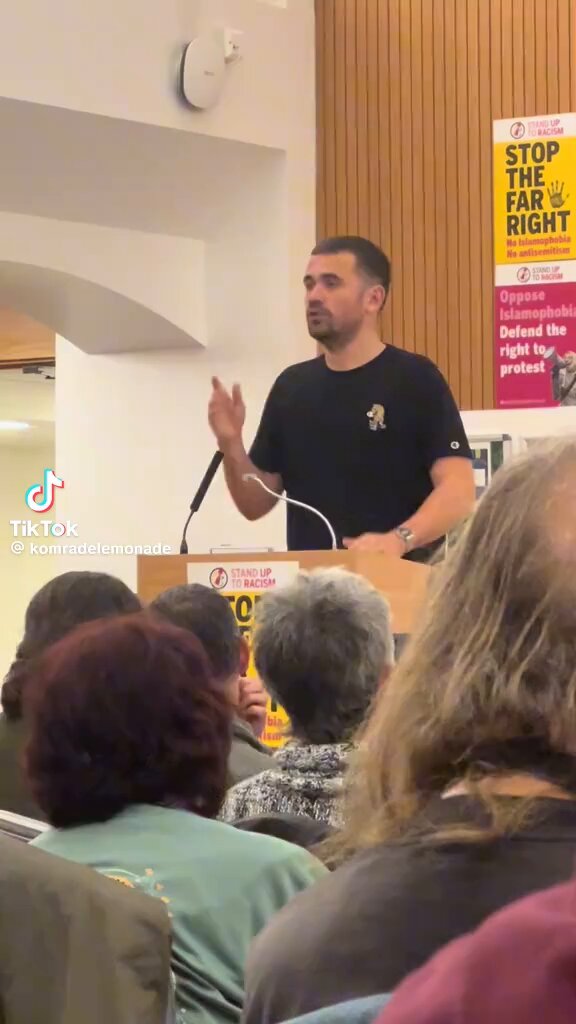 Lewis Nielson at a Stand up to Racism meeting, claims Tommy Robinson is the real threat to our country. Along with all his facist followers 🤣 Tommy Robinson 🇬🇧