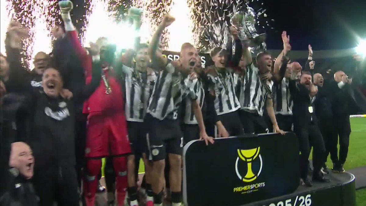🏆 St Mirren FC lift the trophy! "These are images that will play out for years!" 🎙️ #PremierSportsCup