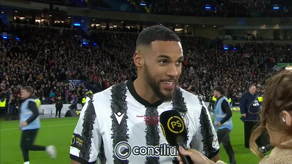 Dan Nlundulu: "Get a statue up in Paisley for him!" 🗣️ St Mirren FC's Jonah Ayunga speaks after scoring a match-winning double against Celtic 🏁 #PremierSportsCup