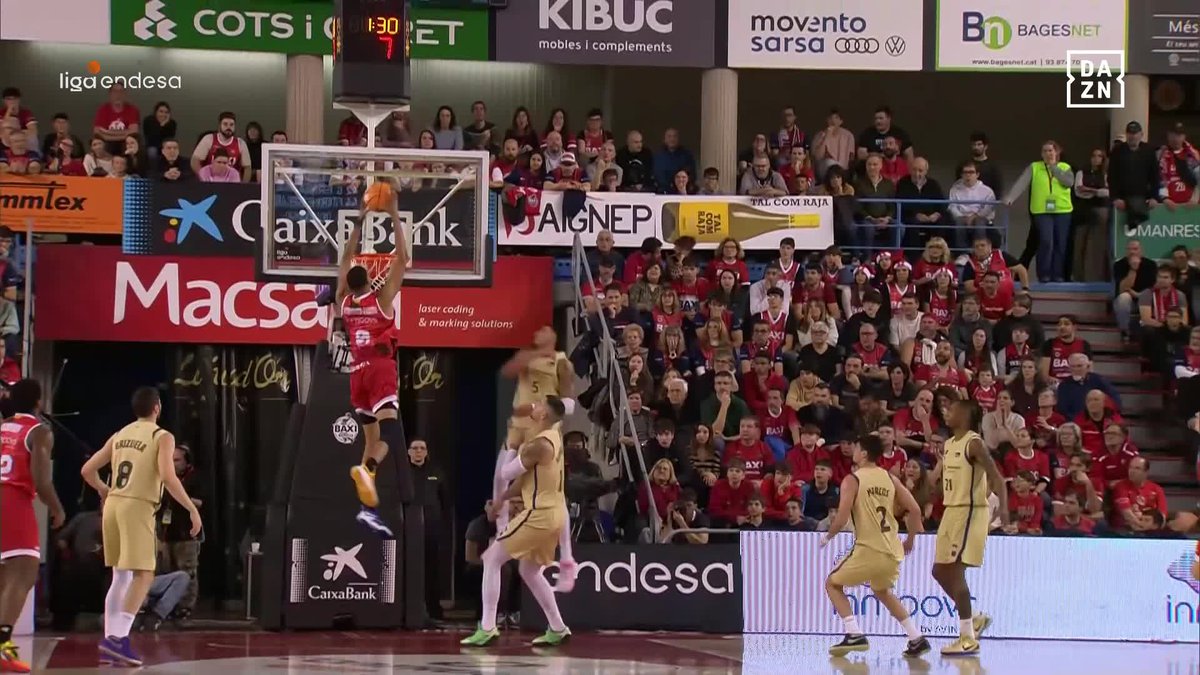 Kaodirichi Akobundu-Ehiogu'nun, Barcelona maçında vurduğu smaç 😤 Bu adamı alan pişman olmaz…