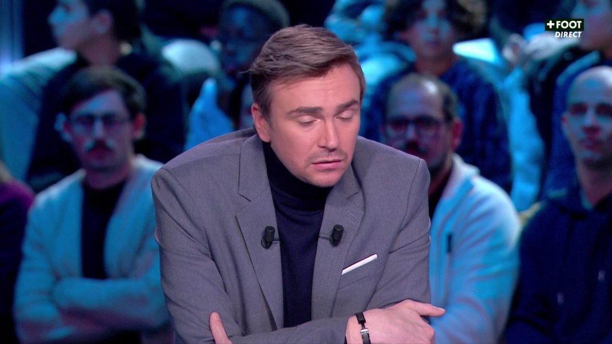 🗣️ "Gianni Infantino tue ce jeu" Le coup de gueule de Bertrand Latour sur les pauses fraîcheur (et donc pub) durant la Coupe du monde 2026 ! Que pensez-vous de ce football joué en "quart-temps" ? 🤔 On en parle dans le #CFC sur CANAL+