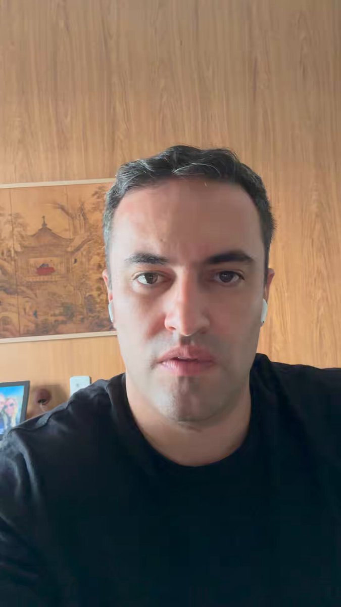 O homem precisa de sair de casa. Homen que trabalha em home office tem sua testo drasticamente reduzida e com o tempo vira um garotinho de apartamento.