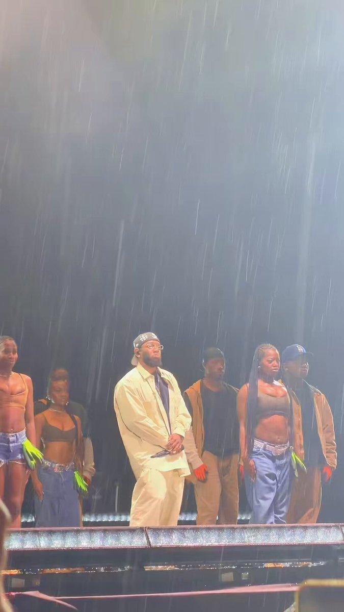 Kendrick Performed “Not Like Us” In The Rain During His Spilt Milk Set In Canberra, Australia
