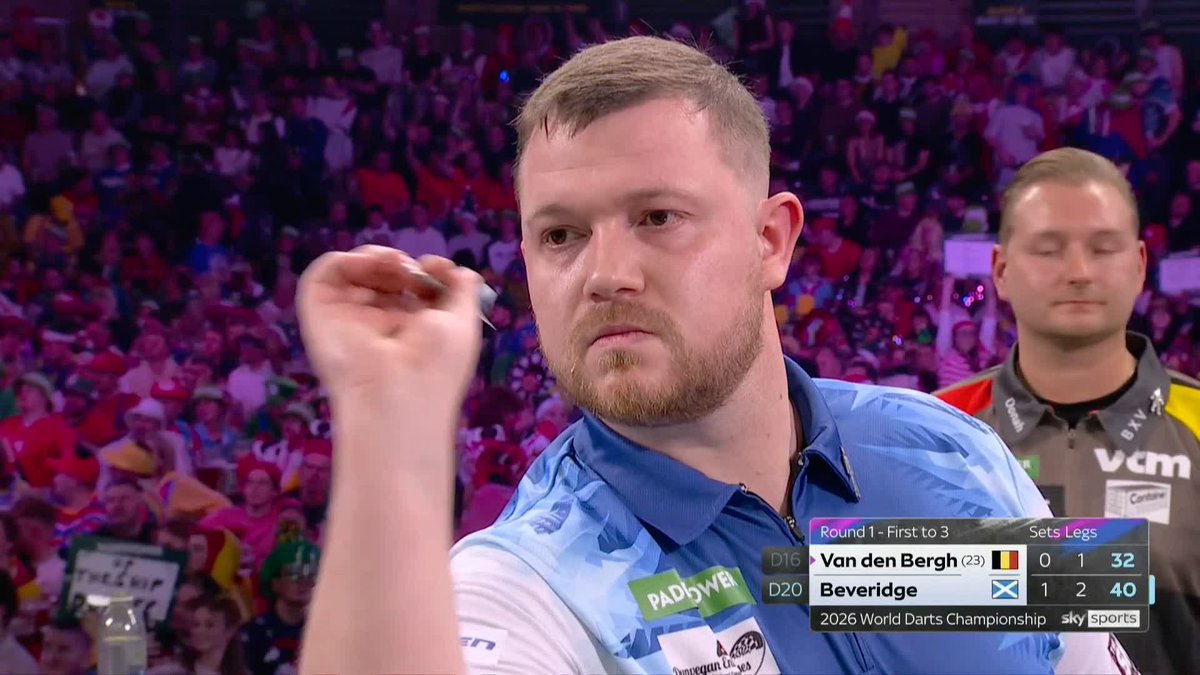 BEVERIDGE AT THE DOUBLE! Ice Cold by nickname, ice cold by nature 🥶 Darren Beveridge's dream debut continues, soaring into a 2-0 lead against Dimitri Van den Bergh! 📺 #WCDarts | R1