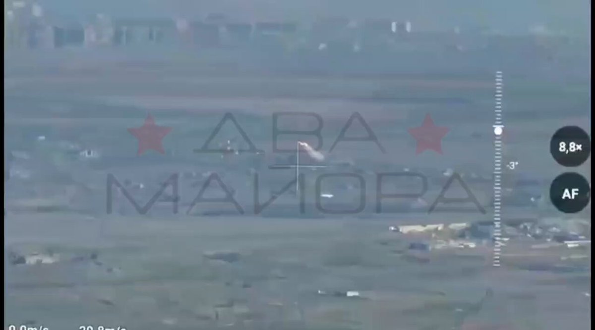 Konstantinovka direction Fighters are sharing rare footage of frontline aviation at work. The video shows a pair of helicopters making an attack run, firing unguided rockets (NAR) on a flat trajectory against identified strongpoints of the Kiev forces near Konstantinovka.