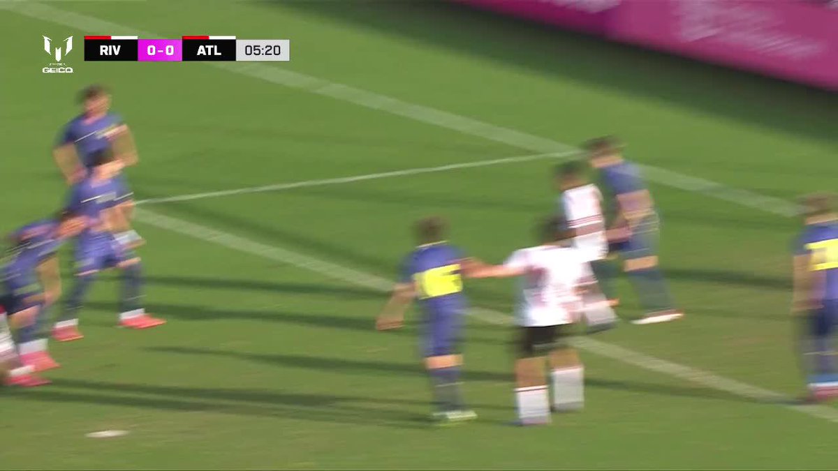 ERA EL GOL DEL AÑO. Locura de chilena de Joaquín Amor ante Atlético Madrid que de milagro no fue gol. 🤯