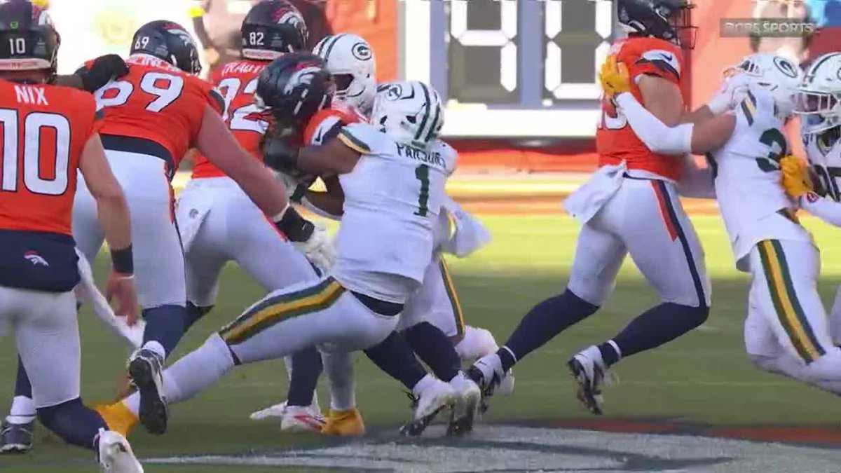 MICAH PARSONS DOING MICAH PARSONS THINGS