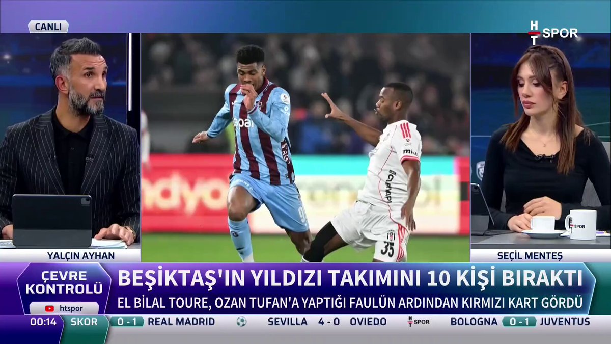 🔹 “Oulai’nin Rashica’ya müdahalesinde VAR devreye girebilirdi.” 🎙️ Yalçın Ayhan: Hatalar takımdan takıma değişkenlik gösteriyor. Arda Kardeşler’in hakemliği neden donduruldu? Trabzonspor maçında, akan oyunda durduğu için. Hacıosmanoğlu’nun açıklamaları vardı: “VAR’daki hatayı affetmem” diye. Mesela Rashica’nın son adam olduğu pozisyonda Oulai’nin müdahalesine VAR devreye giremez miydi? Başka bir takımın başına gelse, izleyiciler ne tepki gösterirdi?