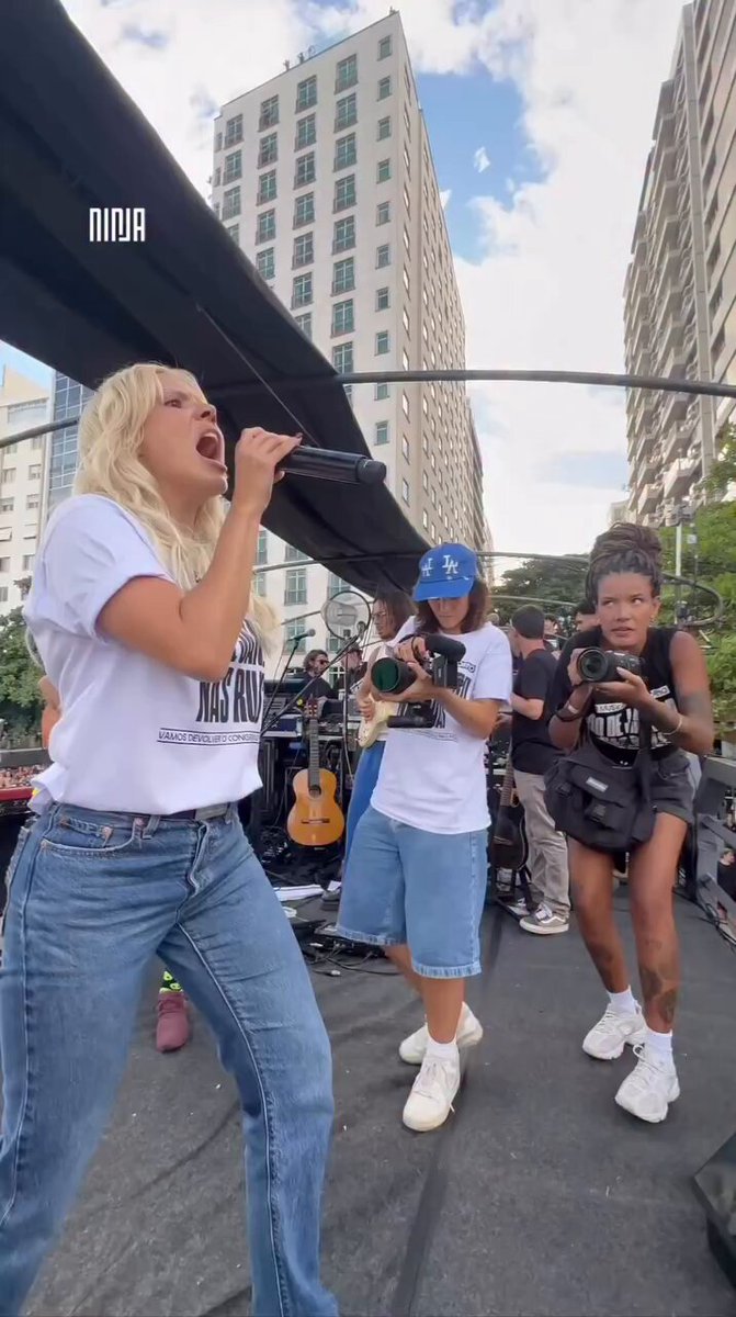 CULTURA PELA DEMOCRACIA! Duda Beat, Xamã, Fafá de Belém, Sophie Charlotte no palco! #SemAnistia Videos: Midia NINJA