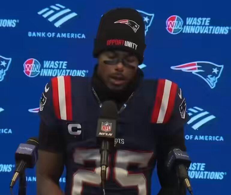 WOW: #Patriots cornerback Marcus Jones says that he caught the ball and it was an interception. “I turned around and came down with the ball, but the ref called a P.I., so that’s what he called.” This is one of the worst calls ever. 😳 (🎥New England Patriots)