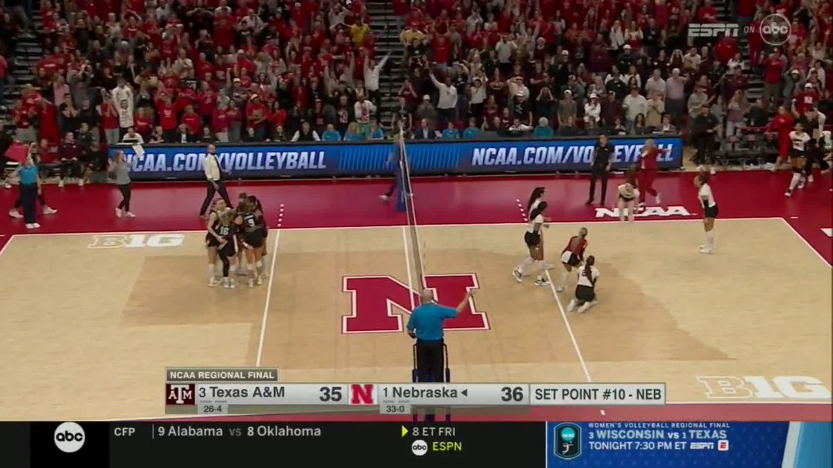 IT'S GONE FIVE IN LINCOLN 😱 #NCAAWVB x 🎥 ABC / Nebraska Volleyball