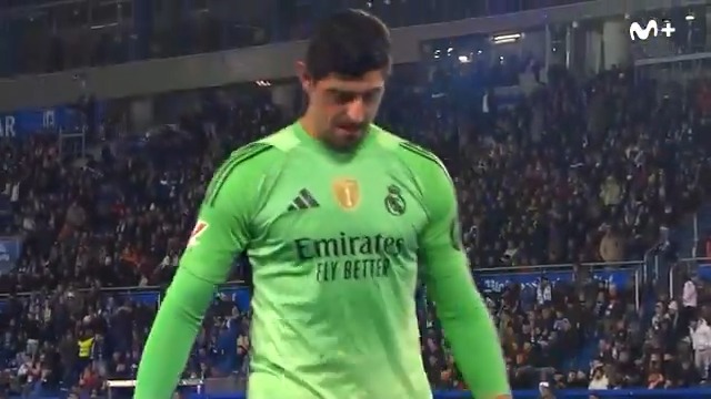 💢 Juanma Castaño: ''A Courtois le tiran unas pieles de naranja o de mandarina. Tienen que aguantar de todo los porteros todavía en esta época...''. #DeportePlus
