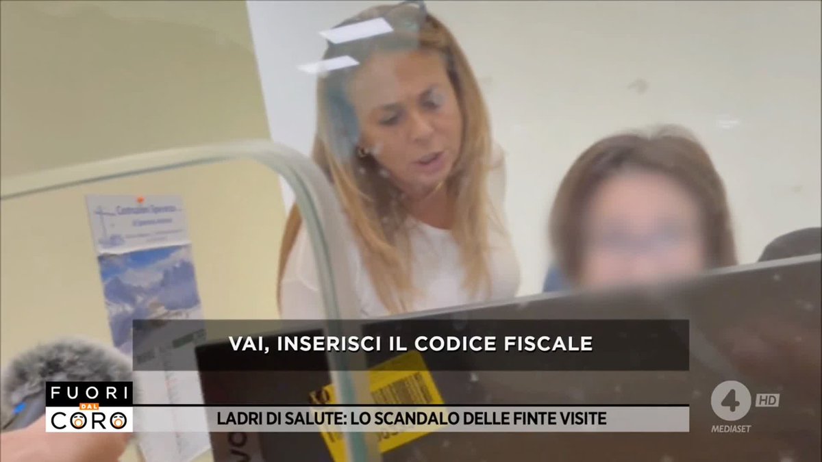 Ci siamo accorti del trucchetto delle finte prenotazioni con cui la sanità pubblica truffa ogni giorno i malati e abbiamo chiesto spiegazioni all'Ospedale Moscati di #Avellino. Il servizio completo di Costanza Castiglioni a #Fuoridalcoro è su Mediaset Infinity