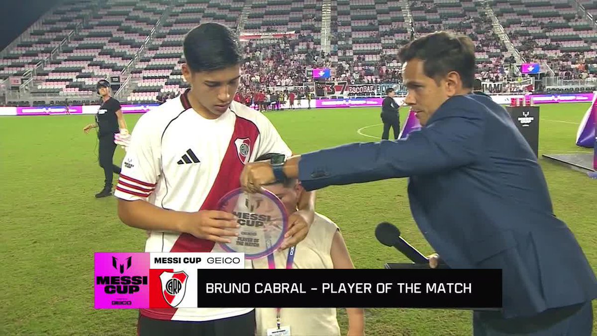 BRUNO CABRAL, EL MVP DE LA FINAL. EL DELANTERO CERRÓ EL TORNEO CON 7 GOLES 🔝⚪️🔴⚪️