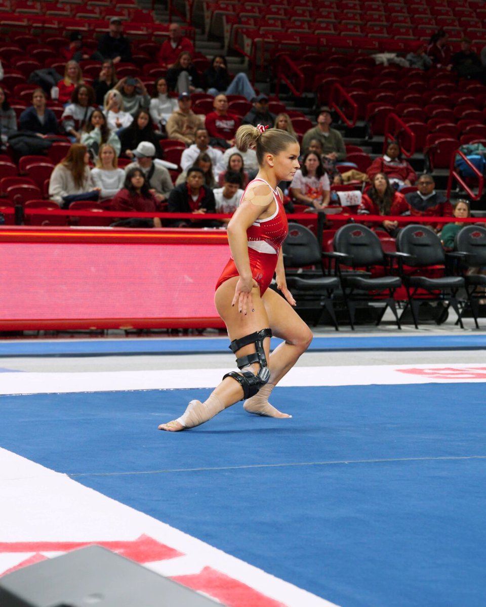 Can we get a little commotion for Cami floor? 👏