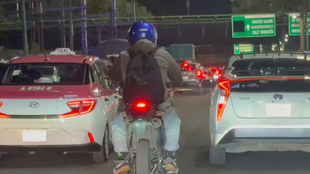 🔴|| ¿Votaste por Clara Brugada Molina? 👉🏼Felicidades, ahora a disfrutar el caos hasta en domingo, en Calzada de Tlalpan ⚠️Caos provocado por una ciclovía mal planeada que pone en mayor riesgo a los ciclistas en cruces como Viaducto, Churubusco y MA Quevedo