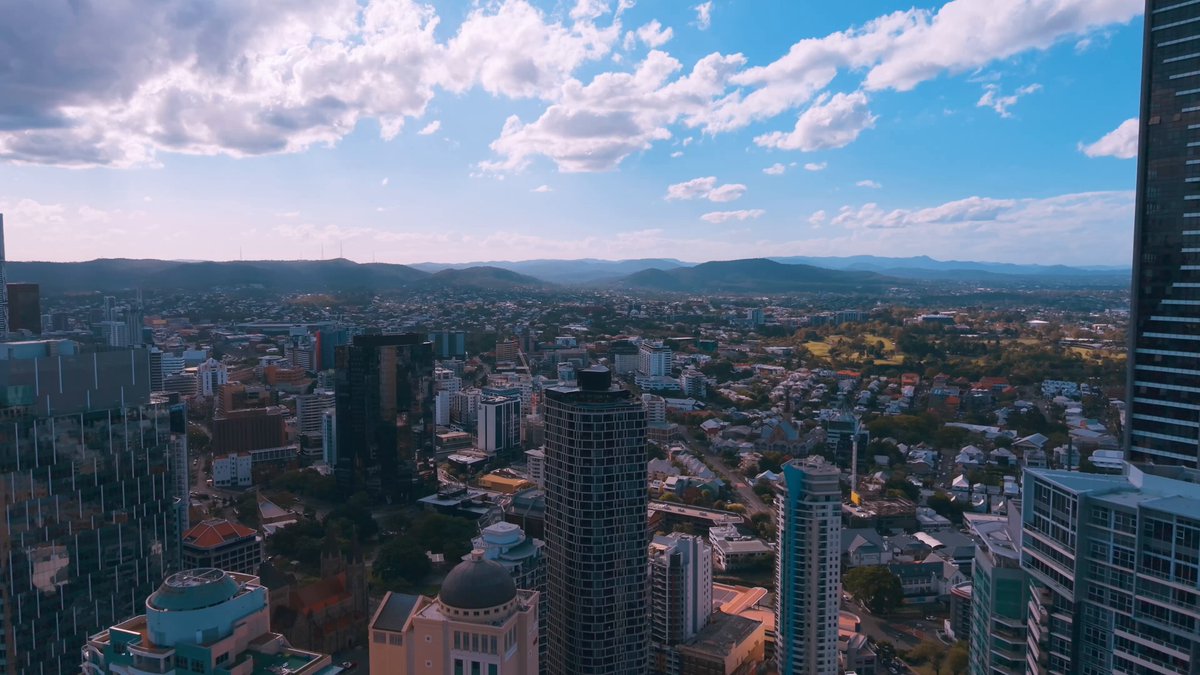 Brisbane ✅ Despite the disappointing result, it was amazing to be back in Queensland for the first time since 17/18 ❤️🇦🇺 Thank you to everyone who sang with us, attended the events, wore our merchandise and so much more 🤝 Full focus on Adelaide... 🏴󠁧󠁢󠁥󠁮󠁧󠁿🤞 #Ashes