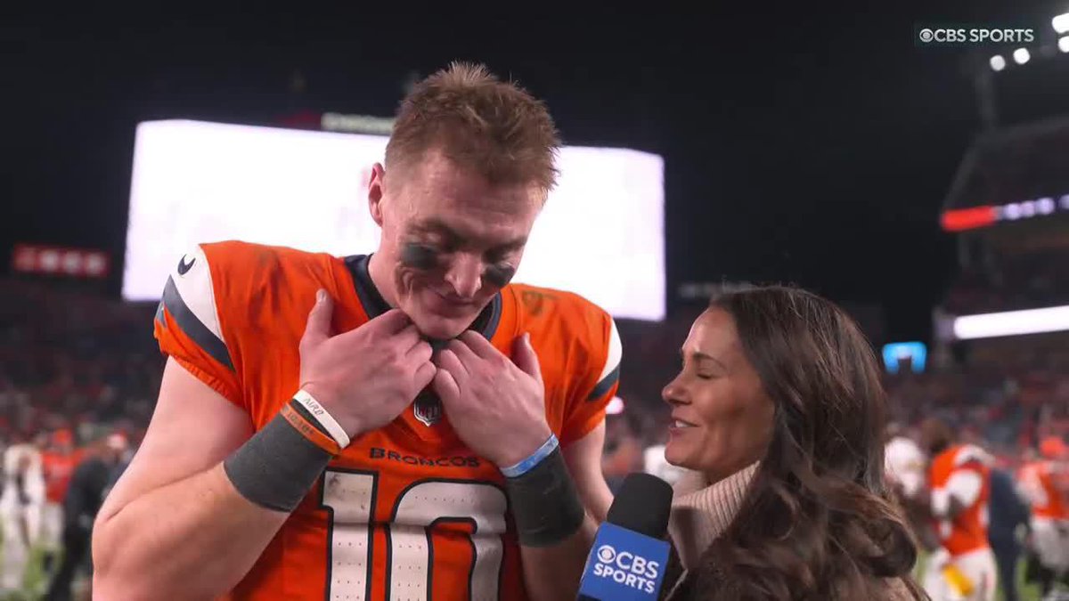 "You were the underdogs..." - Tracy Wolfson "We're the overdogs" - Bo Nix 😂