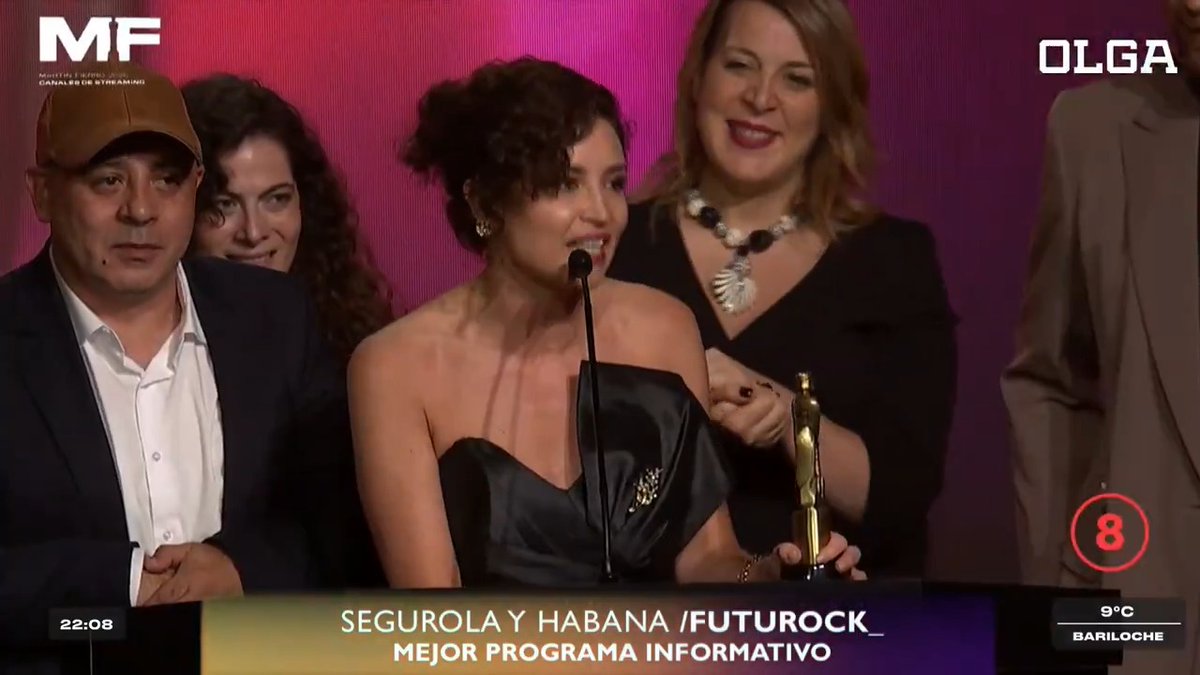 "Mengolini": Por sus comentarios contra el Gobierno tras ganar un premio #MartinFierroStreaming