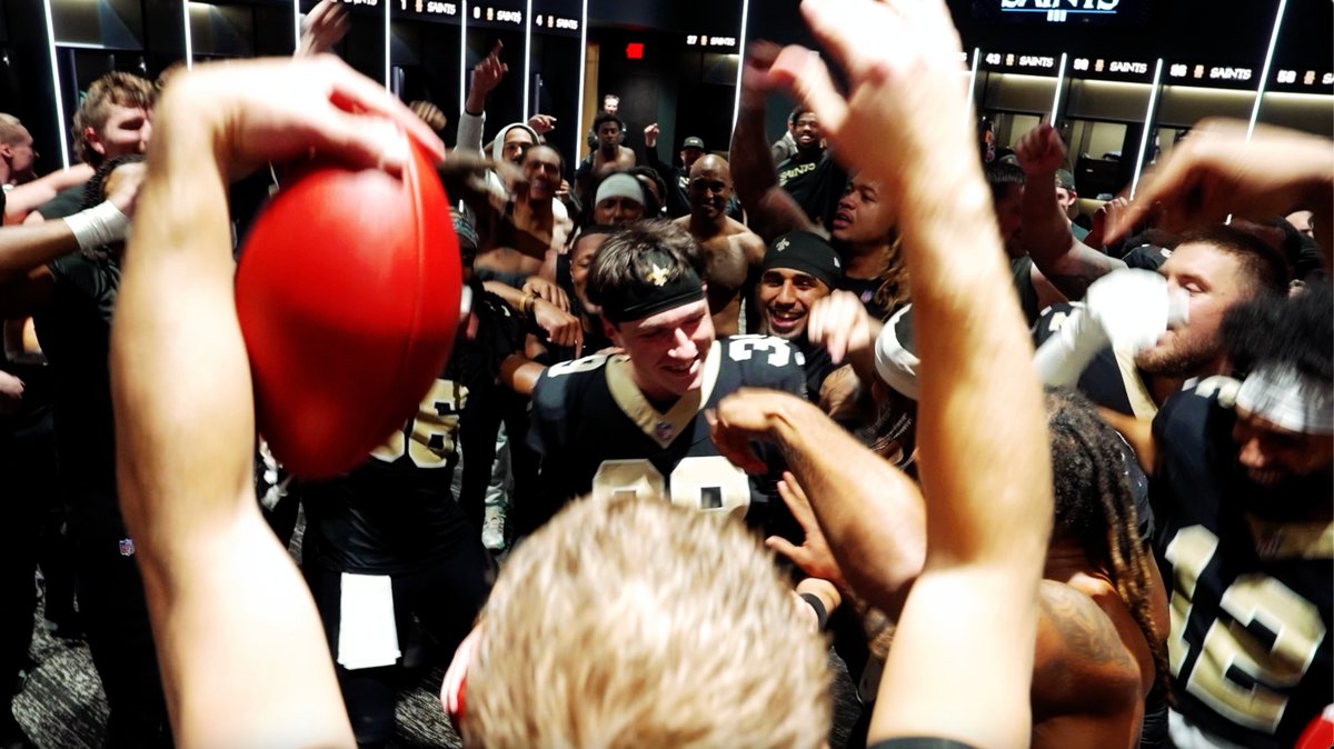 "CHARLIE! CHARLIE! CHARLIE!" In the #Saints locker room after the dramatic win vs the Panthers 🙌
