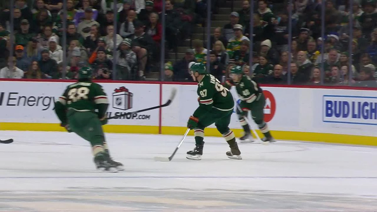 The Wild are making a good first impression on Quinn as it is SIX to one now 😂🚨
