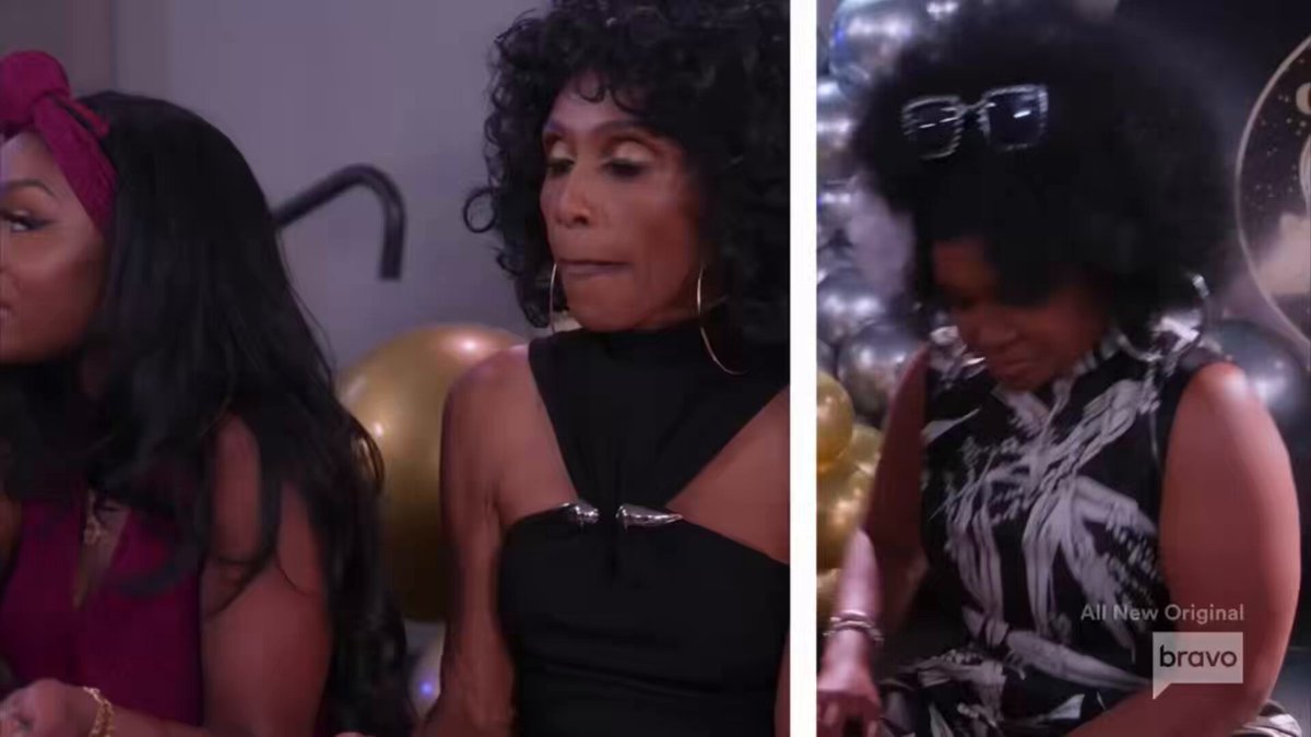 Contessa talks to the ladies. #Married2Med Source: Bravo