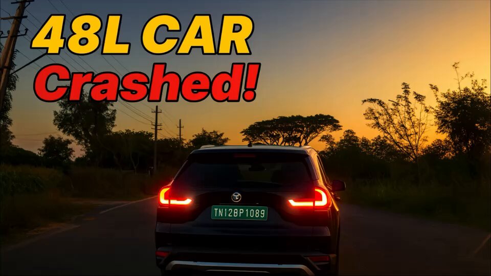 48L car crashed - total irresponsibility at display! A luxury car equipped with 360 degree camera and rear sensor reverses without checking what’s coming behind and crashes at Dashcam car Pictures of damage to the car below 👇🏼