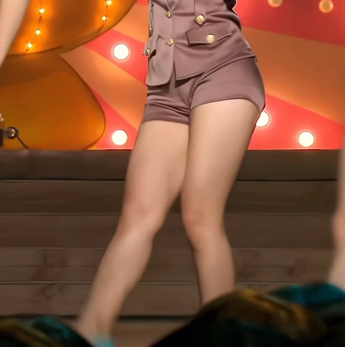 유리언니 그당시엔 진짜 노식이라느꼇는데 지금보니까 장신멤중에 원톱이시구만