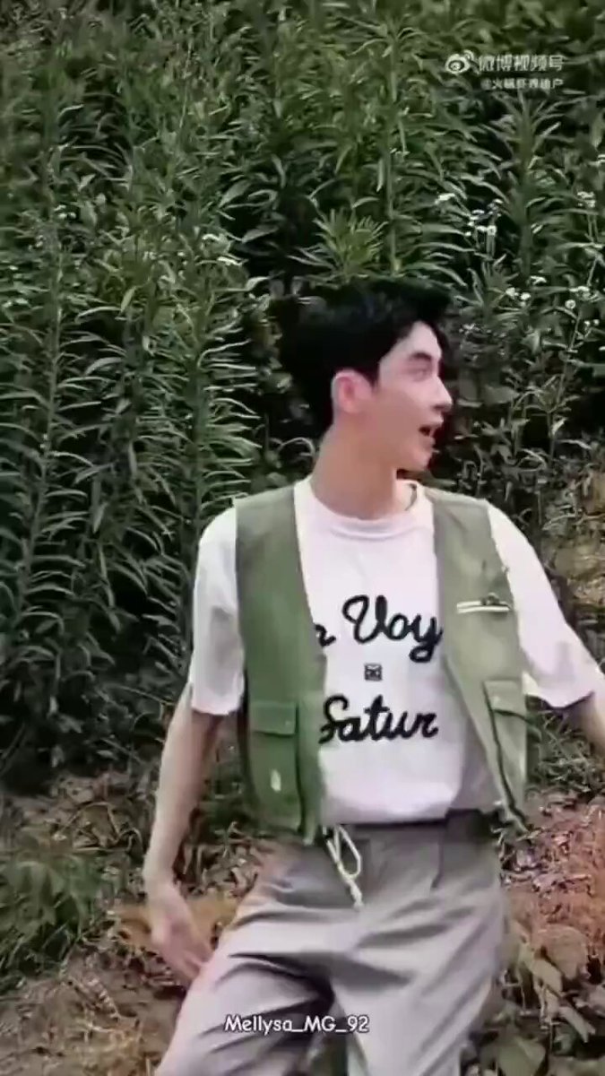 💥印度著名的吠陀占星专家李静维近日也发表了一则震动整个中国的声明。她表示：2026年春天，命运将把公正还给 #于朦胧。 目前，所有真相仍被掩盖，所有证据都被严密封存，仿佛锁在一个“时间之盒”里；但到了2026年春天，这起事件可能迎来重大逆转。 而且，这种逆转并不只是简单的翻案，甚至有可能对整个娱乐圈来一次彻底清洗。 更为诡异的是，另一位印度灵媒 Niki Dutta 也几乎在同一时间指出：2026年将是“真相之年”，不仅属于某个人，而是属于整个世界。 那些被长期掩盖的事物，将会像被人掀开了一只巨大的盖子一样，逐一暴露在光天化日之下。 两位身处不同国家、毫无交集的人，却不约而同地指向同一年、同一个时间点。 这究竟只是巧合，还是来自宇宙的警示？