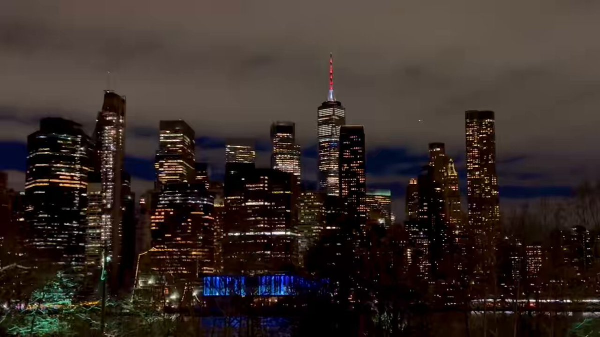The Reigning, Defending, Undisputed Greatest City in the World! #L4L #Looking4Larry #KingOfNewYork ( ... and everywhere else)!