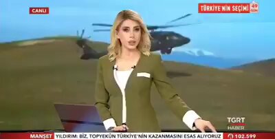Şu Mehmetçiklerimizle ilgili ŞEN kahkaha atan, ortalık malı kim biliyor musunuz❓ Ela Rümeysa Cebeci. Bunları niye parlattıklarını, size haber spikeri diye niye kakaladılar sanırım anladınız.