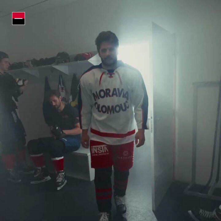 🏒 Bez pevného postoje se těžko vyhrává. A to na ledě i ve financích. Petr Fridrich z HC Olomouc ví, že vyrovnaný rozpočet nás drží ve hře stejně jako pevně utažené brusle.