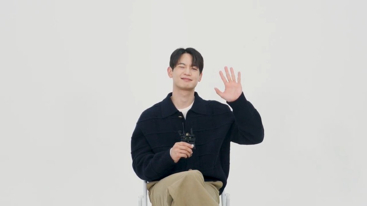 #MINHO The 1st Single『TEMPO』配信開始🖤 タイトル曲「TEMPO」は、"相手が望む速度に合わせて近づいていく" という内容の歌詞が特徴的なダンス曲🏍️❤️‍🔥 シャオルの皆さま宛に届いた豪華なコメントと一緒にお楽しみください💎 SHINetter ｼｬｲﾆｯﾀｰ #SHINee #민호 #MINHO_TEMPO 🎧
