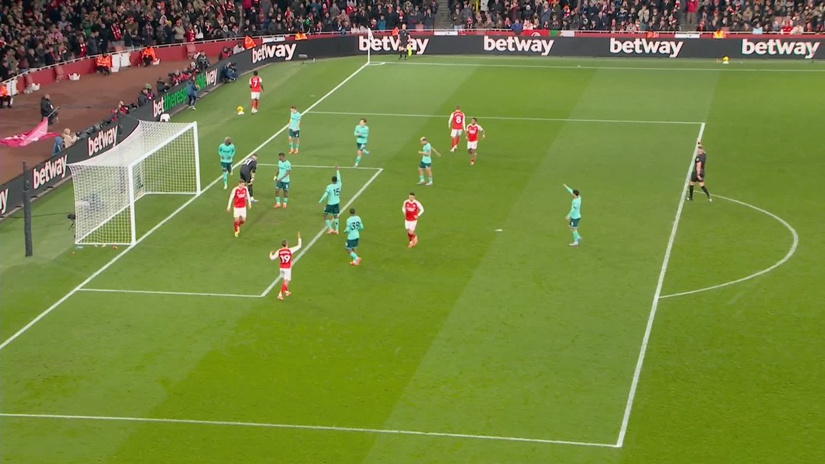 The Ref Watch team debates whether Bukayo Saka was impacting the play from an offside position prior to Arsenal's opening goal against Wolves 🤔